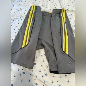 Vintage Starter Y2K 90s Basketball Shorts Men’s Sz:L Gray Yellow stripes